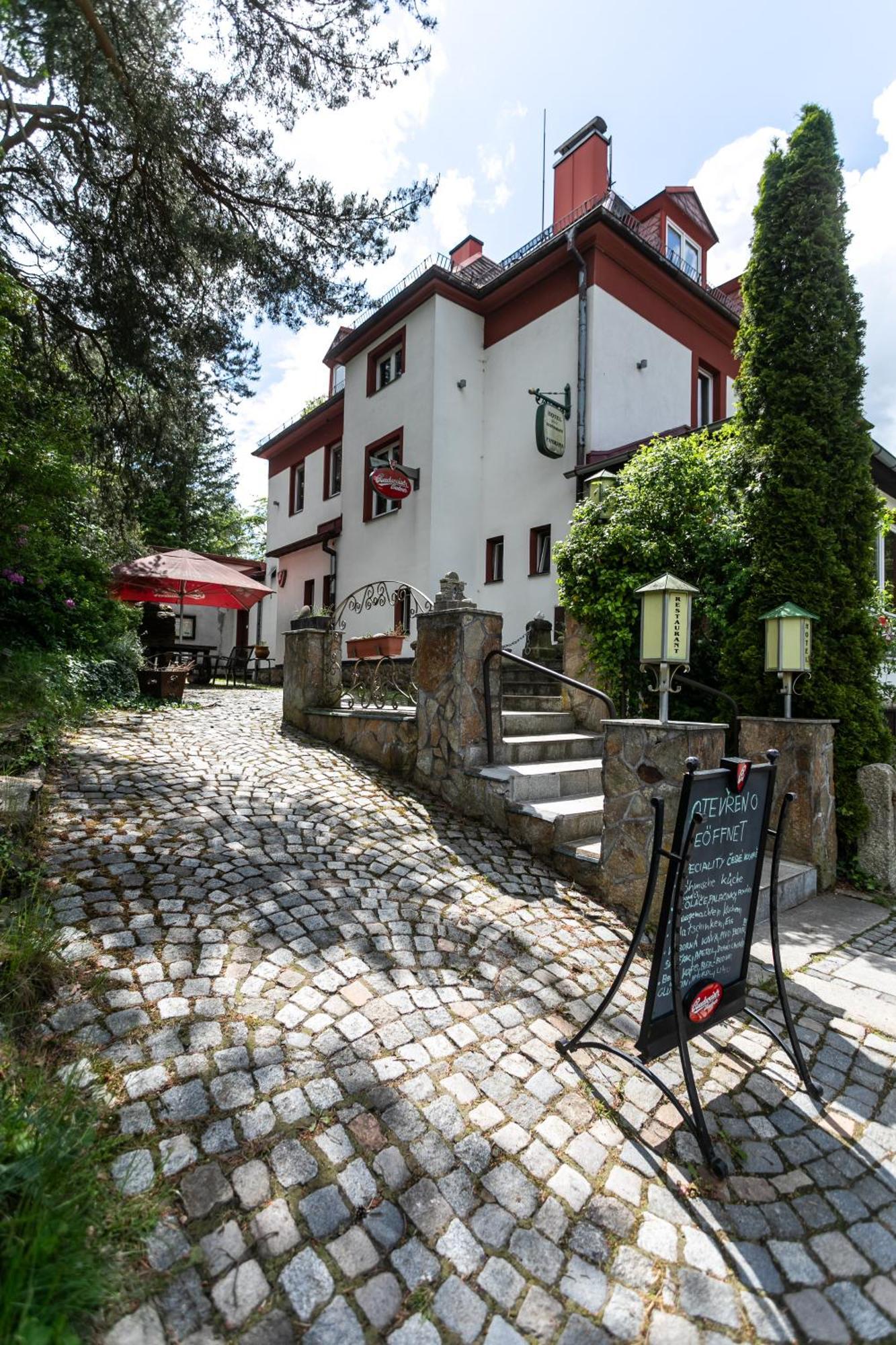 Hotel Panorama Jáchymov Buitenkant foto
